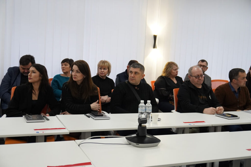 СНУ ім. В. Даля підсумував регіональний форум «Діалог бізнесу та влади» та представив діяльність Хабу стійкого бізнесу