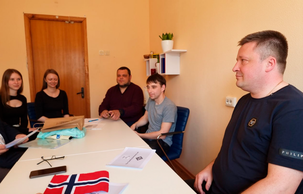 Norwegian journalist and entrepreneur visits Volodymyr Dahl East Ukrainian National University