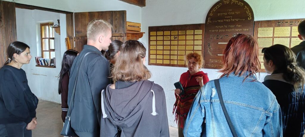 Навчальна археологічна практика у Меджибожі