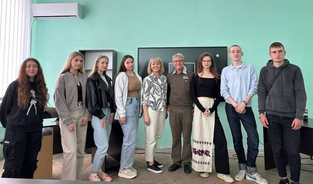 Зустріч із медіаконсультантом Лейфом Лонсманном: як залишатися правдивими в часи війни