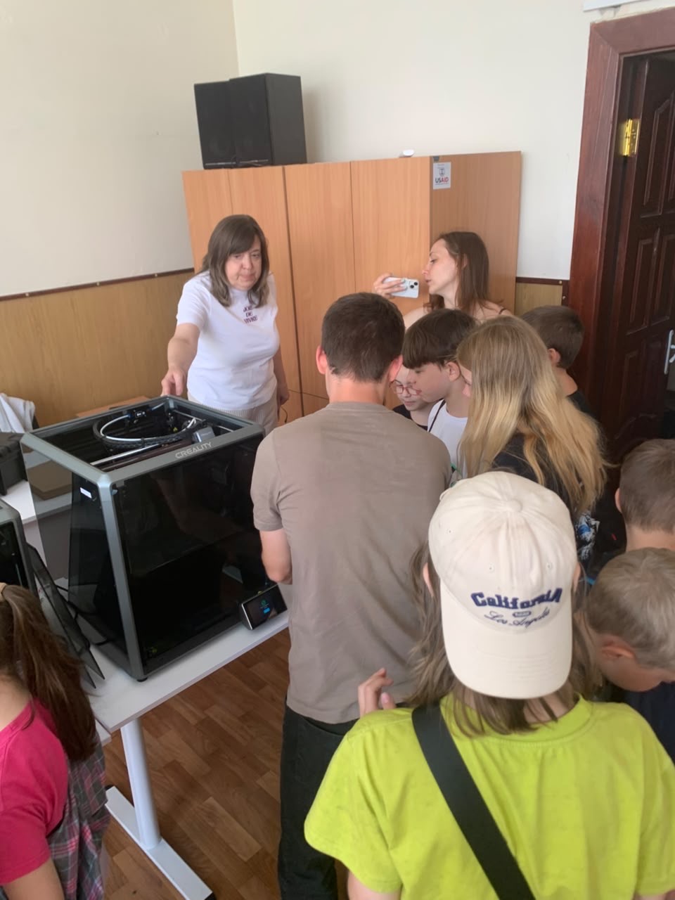 3D-друк, профорієнтація та уроки рівності: день у DECIDE Summer Club